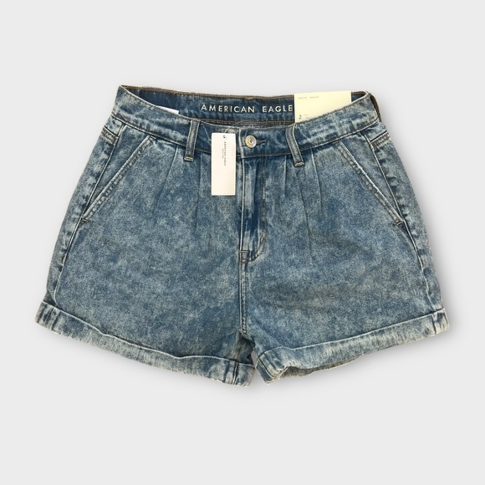 NWT American Eagle Shorts Womens Mom Short High Rise Acid Wash Blue Denim